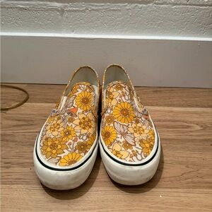 Groovy Slip-On Vans